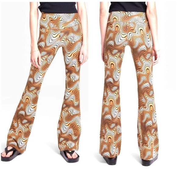NWT - Wild Fable - High Waisted Flare Leggings - Picture 1 of 5